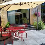 Nyaraló Renove Avec Terrasse Ensoleillee Et Parking A - Fr-1-585-136